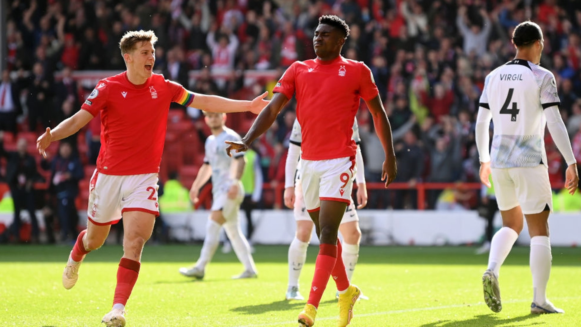 通過參照這 通過參照這