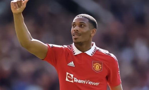 以其快速突 以其快速突